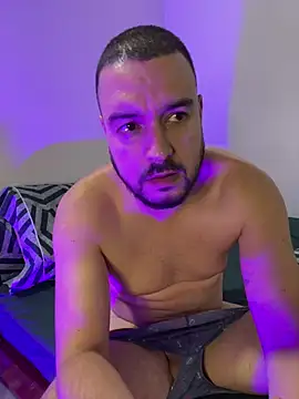 Nicola D Angelo online show from July 2026 10:24:02 PM