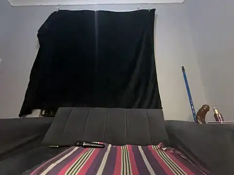 Snapshot of Submissivebitchxxx chatting on August 2026 05:40:01 PM Submissivebitchxxx online show from August 2026 05:40:01 PM
