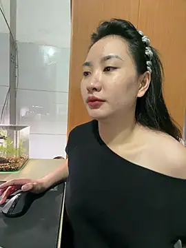 Snapshot of QuynhAnh68 chatting on July 2026 02:45:02 PM QuynhAnh68 online show from July 2026 02:45:02 PM