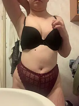 Snapshot of Doggymelisa chatting on July 2026 03:50:01 PM Doggymelisa online show from July 2026 03:50:01 PM
