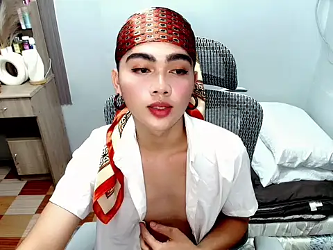 ItsKenny online show from July 2026 04:07:02 AM