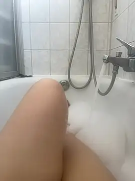 mervehottie online show from July 2026 04:35:02 PM