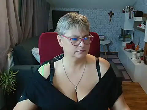 NewHellen4you online show from July 2026 07:49:02 PM