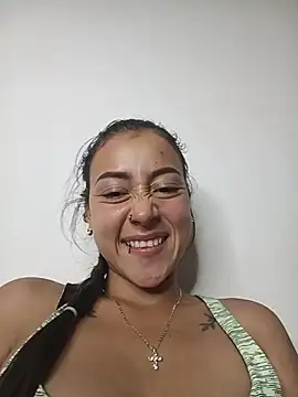 Snapshot of nikki_petite chatting on July 2026 05:13:01 AM nikki petite online show from July 2026 05:13:01 AM