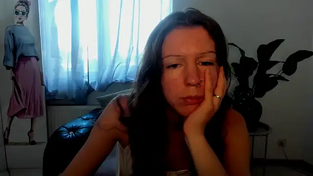 Lunaa x44 online show from July 2026 08:22:01 AM