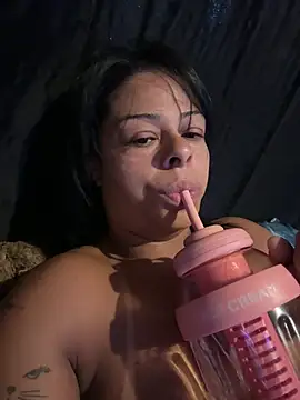 Snapshot of Tais36 chatting on July 2026 10:44:01 AM Tais36 online show from July 2026 10:44:01 AM