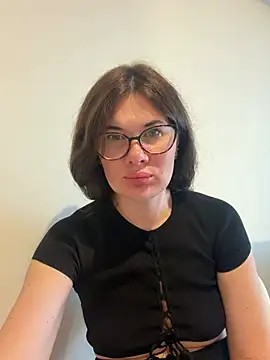 Sophie Virginia online show from July 2026 06:24:02 PM