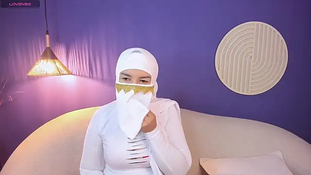 Naira Moon online show from July 2026 03:03:02 PM