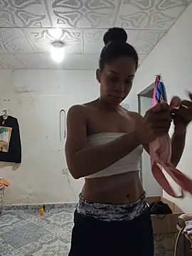 Snapshot of AstridMonroee chatting on July 2026 01:14:02 PM AstridMonroee online show from July 2026 01:14:02 PM
