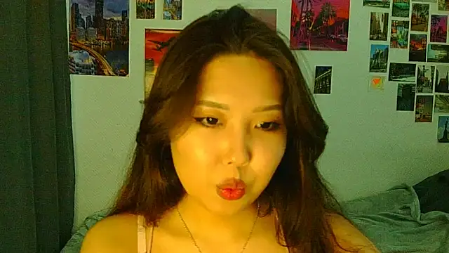 Snapshot of Kim_Ella chatting on July 2026 06:40:01 PM Kim Ella online show from July 2026 06:40:01 PM