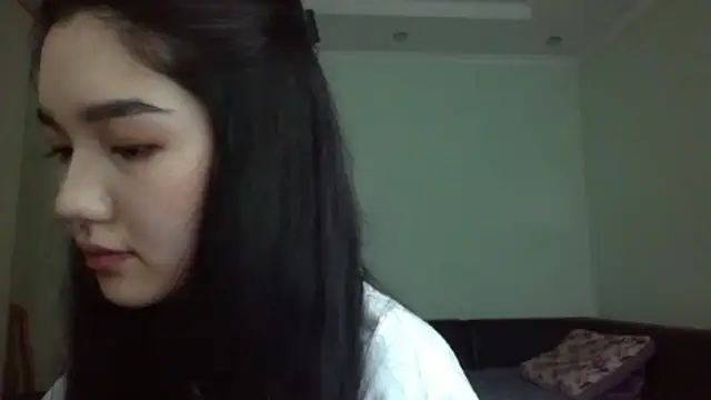 Snapshot of MintyMuse chatting on July 2026 06:47:02 AM MintyMuse online show from July 2026 06:47:02 AM