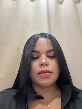 AliceStarshine online show from April 2026 02:10:01 AM