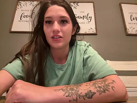 prettygirll00 online show from July 2026 01:41:01 AM