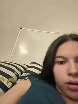 cristinaculona online show from July 2026 10:37:01 PM
