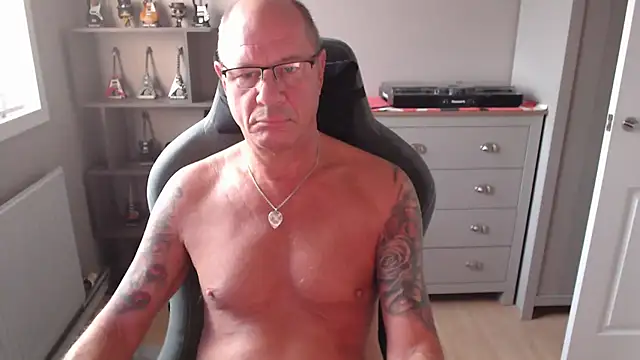 Snapshot of kellysomerset chatting on July 2026 04:51:01 AM kellysomerset online show from July 2026 04:51:01 AM