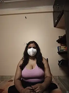 Snapshot of Tasty_Bunnyy chatting on July 2026 06:46:02 PM Tasty Bunnyy online show from July 2026 06:46:02 PM