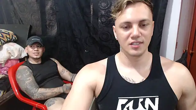 Snapshot of kike_energy chatting on March 2025 07:58:02 PM kike energy online show from March 2025 07:58:02 PM