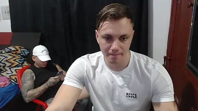 Snapshot of kike_energy chatting on November 2025 03:20:02 AM kike energy online show from November 2025 03:20:02 AM