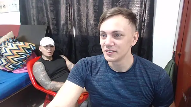 Snapshot of kike_energy chatting on November 2025 04:32:02 PM kike energy online show from November 2025 04:32:02 PM