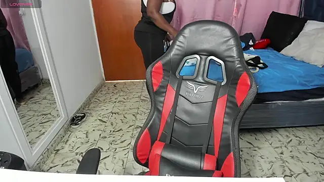 LupeAdams online show from March 2026 10:05:01 PM