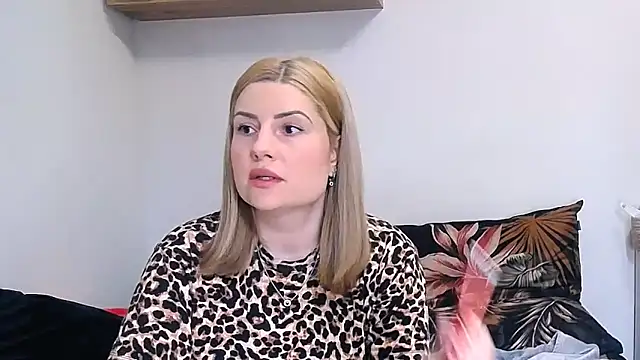 alisenties online show from April 2026 03:53:01 PM