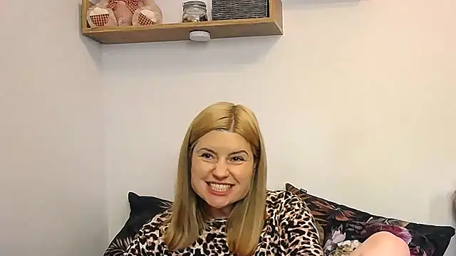 alisenties online show from May 2026 02:26:01 PM