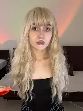 Snapshot of Charlotte_Pretty chatting on July 2026 08:07:01 AM Charlotte Pretty online show from July 2026 08:07:01 AM