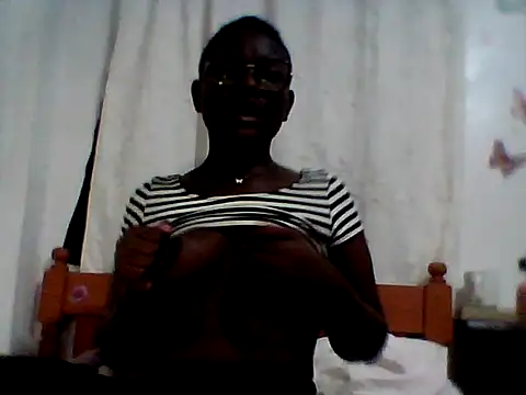 Snapshot of finegirlsheila chatting on July 2026 09:12:01 AM finegirlsheila online show from July 2026 09:12:01 AM