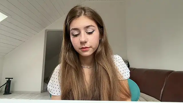 AriaToya online show from July 2026 03:07:02 PM