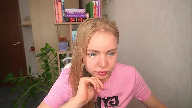 Snapshot of Emilyemmi chatting on July 2026 11:01:02 AM Emilyemmi online show from July 2026 11:01:02 AM