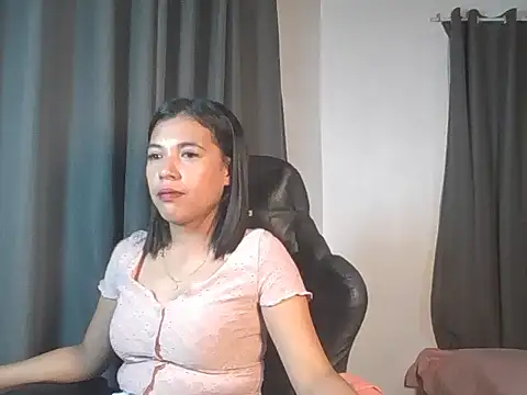 Snapshot of Ur_Mary chatting on July 2026 03:06:02 PM Ur Mary online show from July 2026 03:06:02 PM