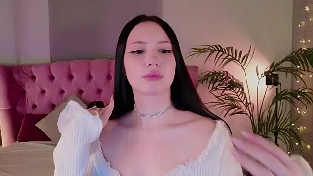 GraceMonroes online show from July 2026 02:08:02 PM