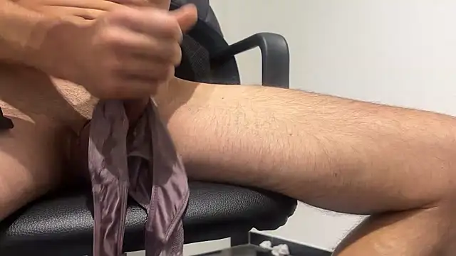 swissboy22 online show from October 2025 08:15:02 AM