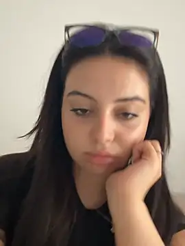 Snapshot of Marialuvvv chatting on July 2026 06:20:01 AM Marialuvvv online show from July 2026 06:20:01 AM
