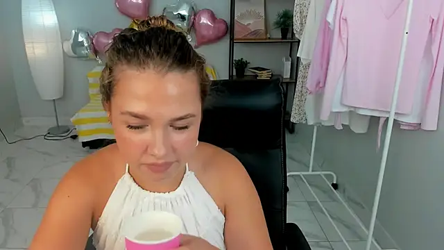RoseJones online show from July 2026 01:18:02 PM