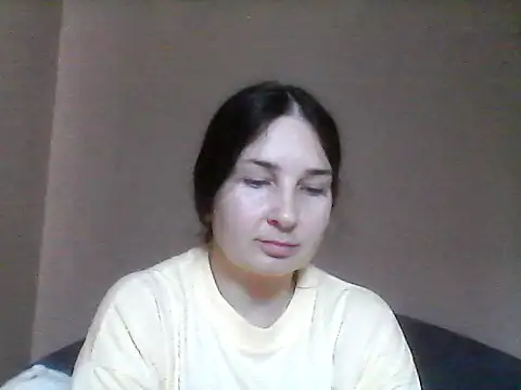 Kirahugme online show from August 2026 01:58:01 PM