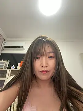 LingYuexi online show from July 2026 05:20:01 PM