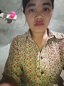 Snapshot of Thuy-top chatting on July 2026 01:40:02 PM Thuy-top online show from July 2026 01:40:02 PM