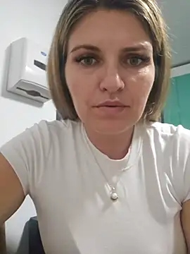 Bianca Ella online show from July 2026 07:02:02 PM