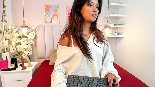 Snapshot of alessia__noir_ chatting on July 2026 09:22:01 PM alessia noir online show from July 2026 09:22:01 PM