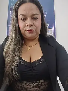 Snapshot of Charlott-1 chatting on July 2026 02:37:01 PM Charlott-1 online show from July 2026 02:37:01 PM