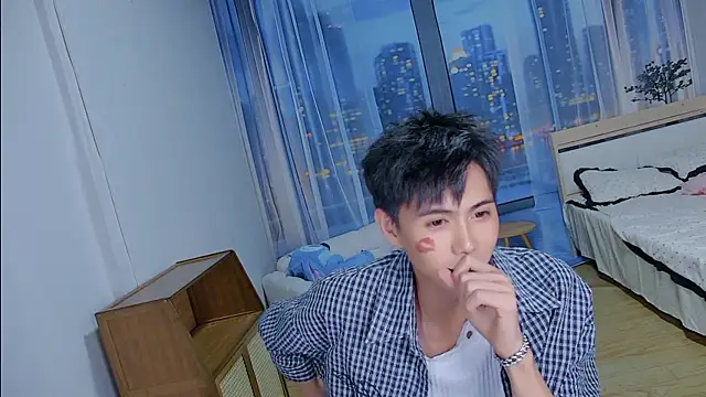 Snapshot of xiaoyang-FF chatting on July 2026 06:20:01 PM xiaoyang-FF online show from July 2026 06:20:01 PM