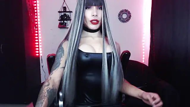 april simons2 online show from January 2025 05:00:02 PM