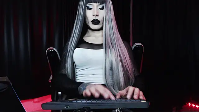 april simons2 online show from October 2025 04:00:02 AM