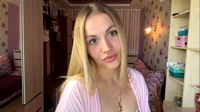 Snapshot of CelineBetzel chatting on August 2026 06:45:01 AM CelineBetzel online show from August 2026 06:45:01 AM