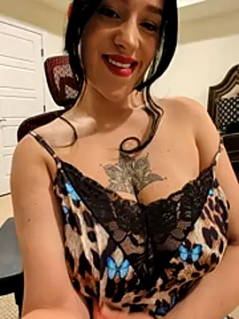 Snapshot of LyannaGardner chatting on August 2026 01:26:02 AM LyannaGardner online show from August 2026 01:26:02 AM