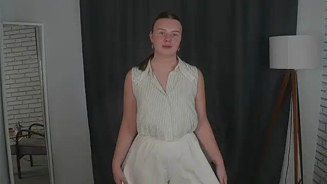 IsobelBoderick online show from August 2026 05:21:02 AM