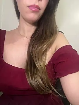 Snapshot of MagnoliaVale chatting on August 2026 08:01:01 PM MagnoliaVale online show from August 2026 08:01:01 PM
