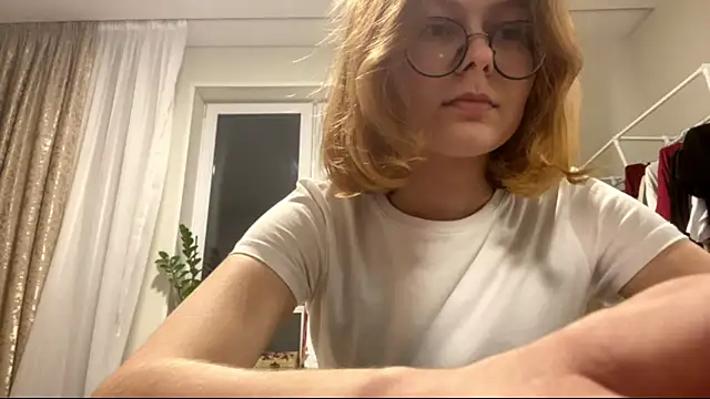 ViennaKiss online show from August 2026 11:26:02 AM
