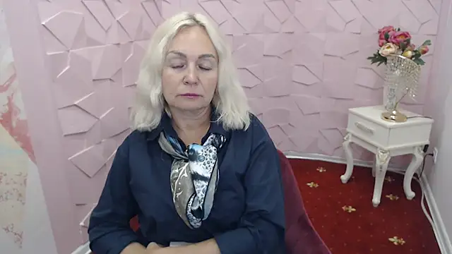 Snapshot of Jinna_luvv chatting on August 2026 10:40:02 AM Jinna luvv online show from August 2026 10:40:02 AM